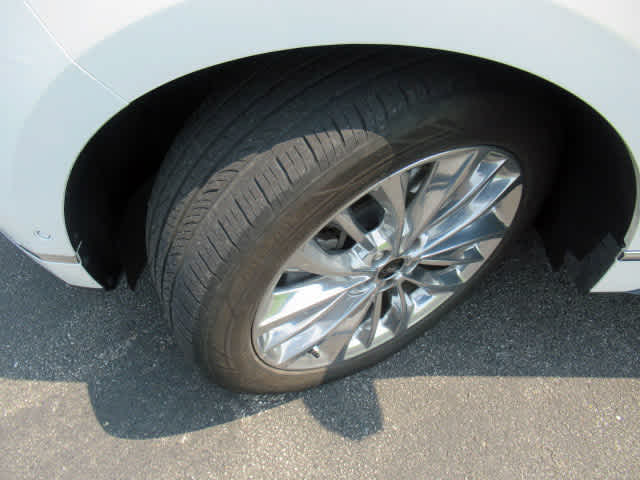 2024 Ford Edge Titanium photo 7