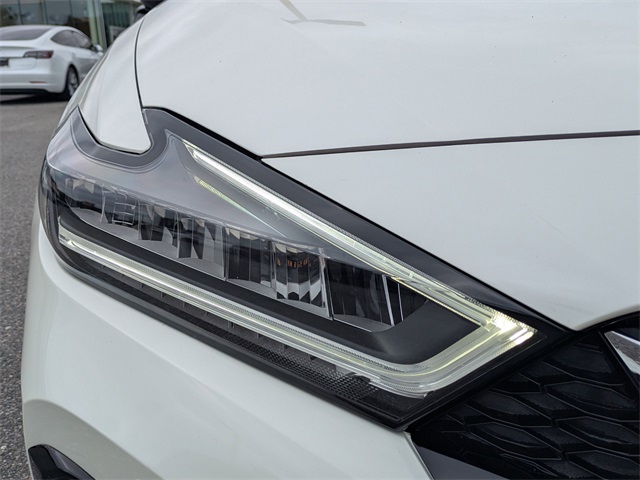 2023 Nissan Maxima Platinum photo 10