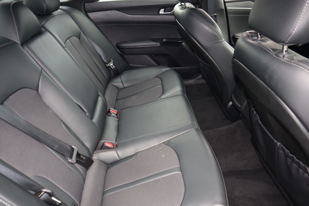 2023 Kia K5 GT-Line photo 25