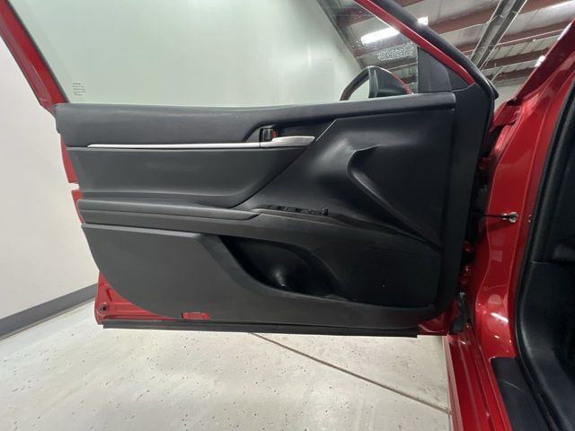 2022 Toyota Camry SE photo 20