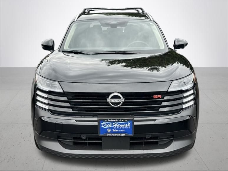 2026 Nissan Kicks SR photo 2