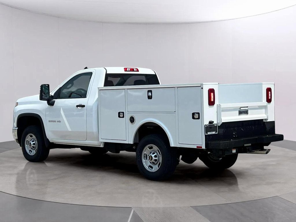 2024 Chevrolet Silverado 2500HD photo 3
