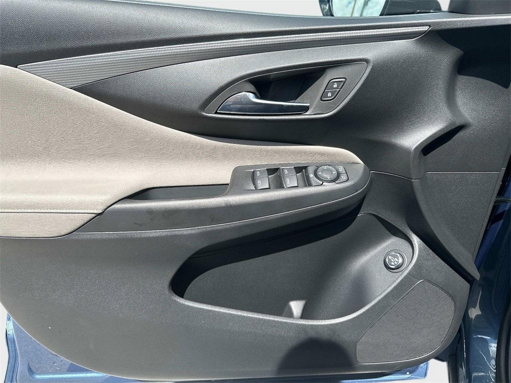 2025 Buick Envista Avenir photo 13
