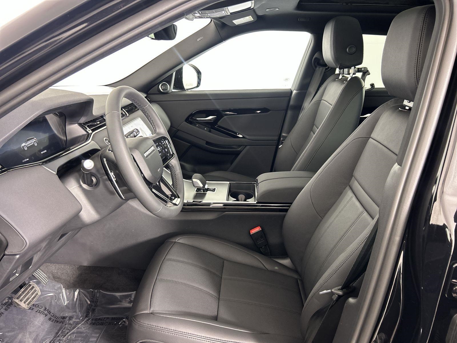 2026 Land Rover Range Rover Evoque S photo 21