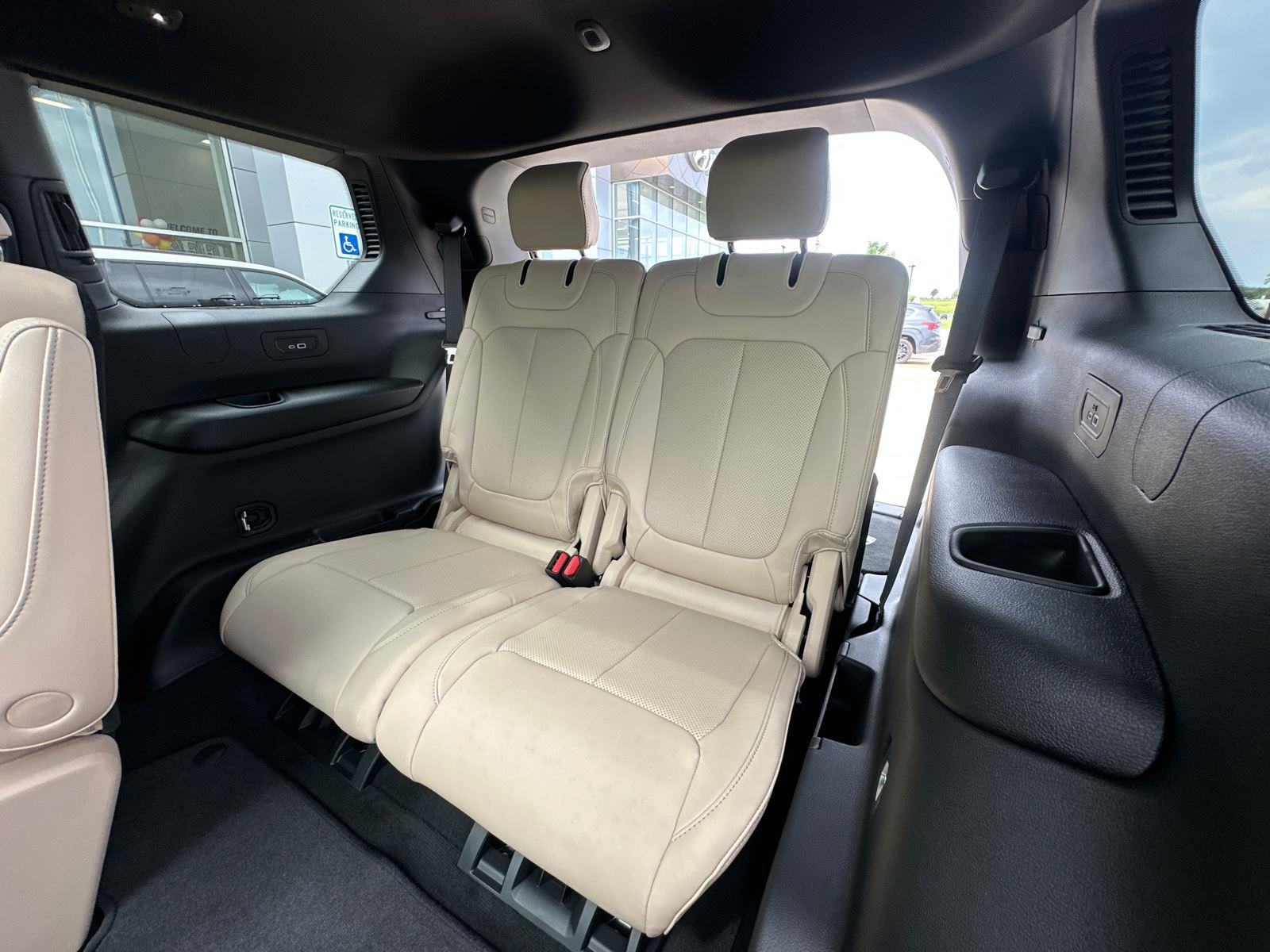 2025 Jeep Grand Cherokee Limited photo 25