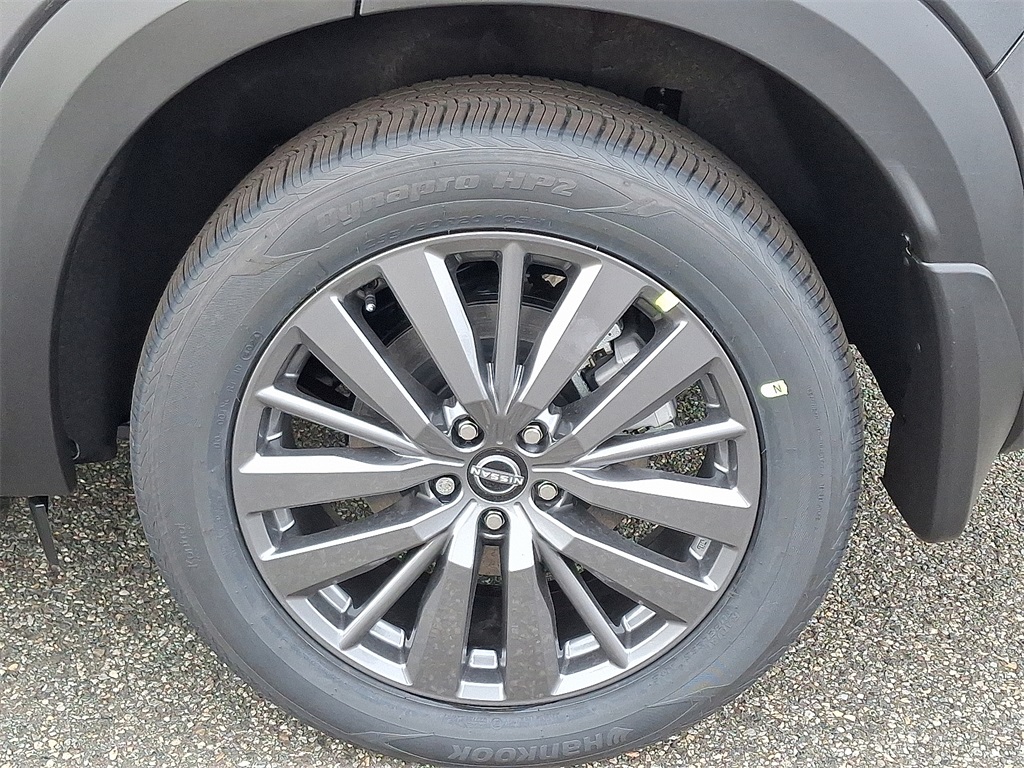 2025 Nissan Pathfinder SL photo 4