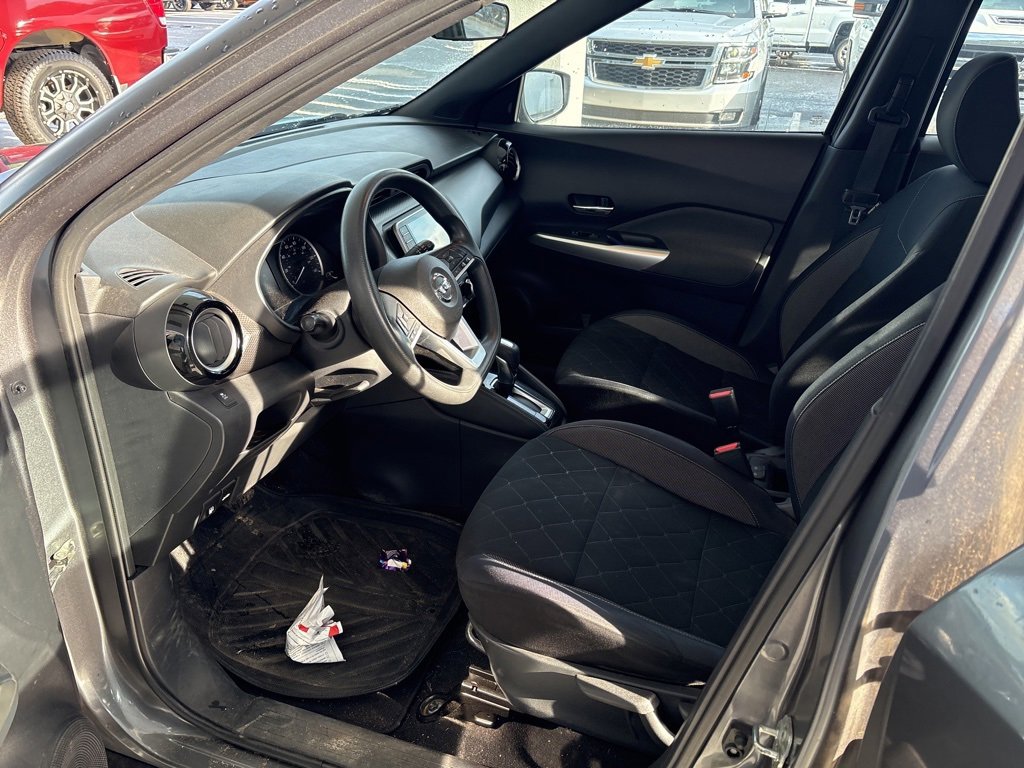 2018 Nissan Kicks SV photo 2