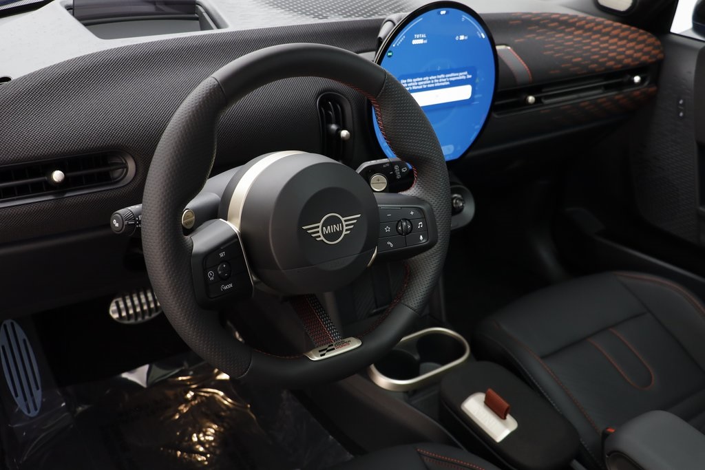 2025 Mini Cooper 2 Door Hardtop Iconic photo 9