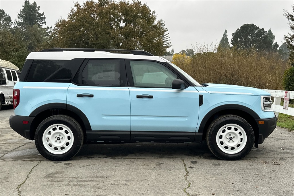 2025 Ford Bronco Sport Heritage photo 2