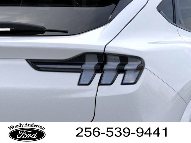 2025 Ford Mustang Mach-E GT photo 16