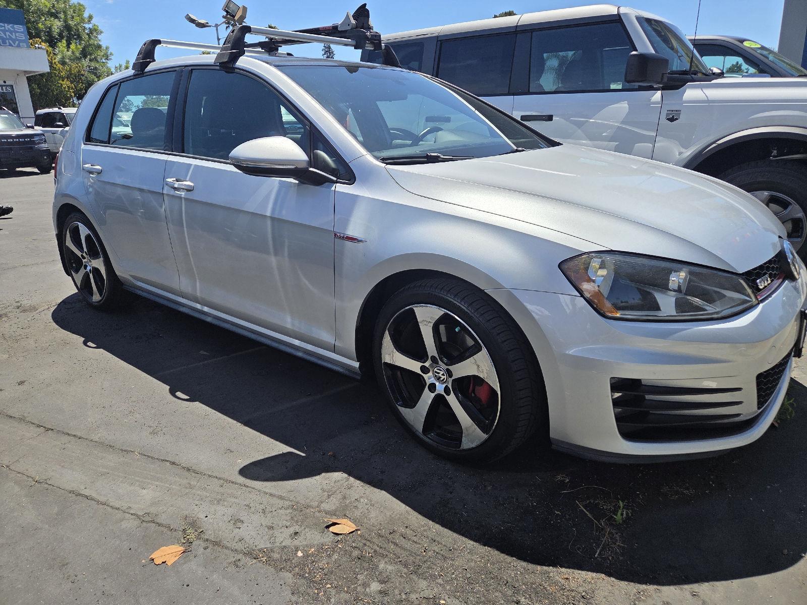 2015 Volkswagen Golf GTI Autobahn photo 3