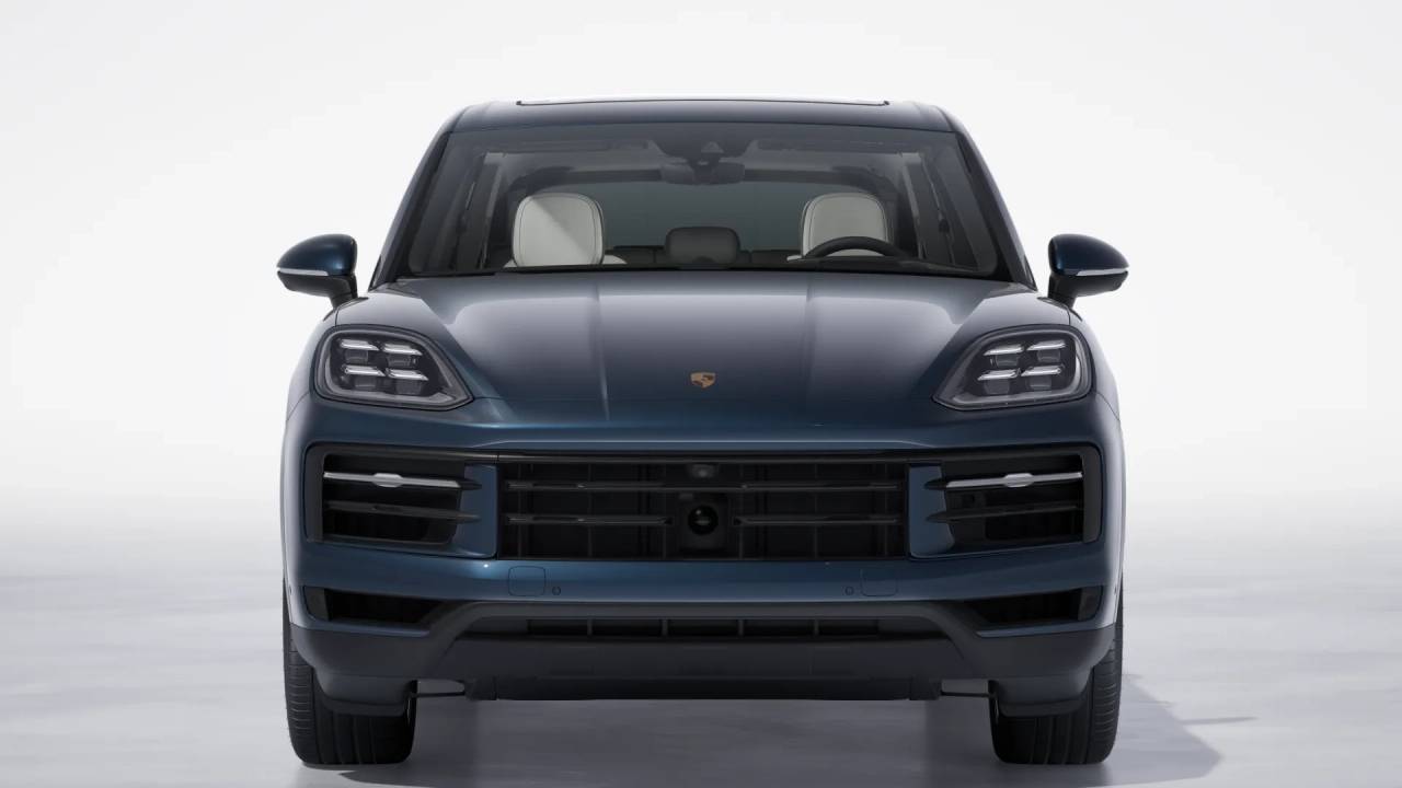 2026 Porsche Cayenne S E-Hybrid photo 9