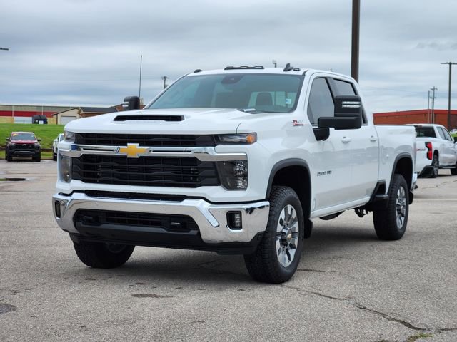 2025 Chevrolet Silverado 2500HD LT photo 2