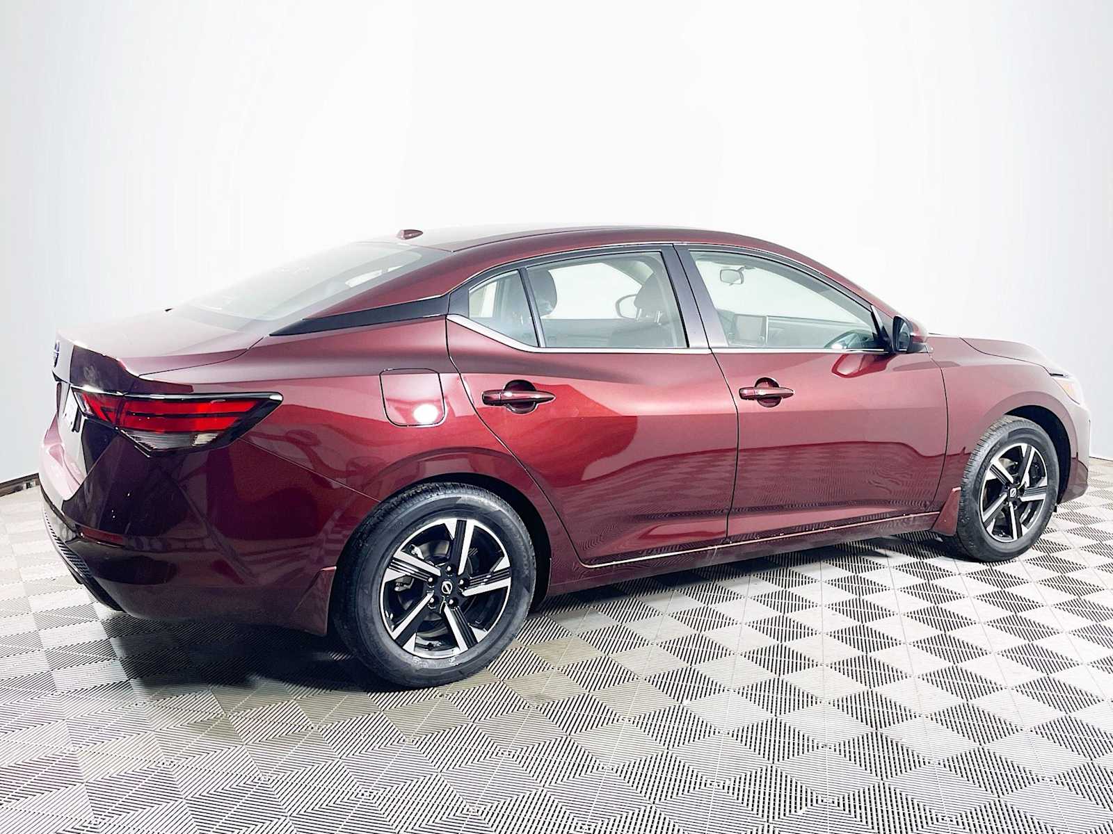 2025 Nissan Sentra SV photo 2