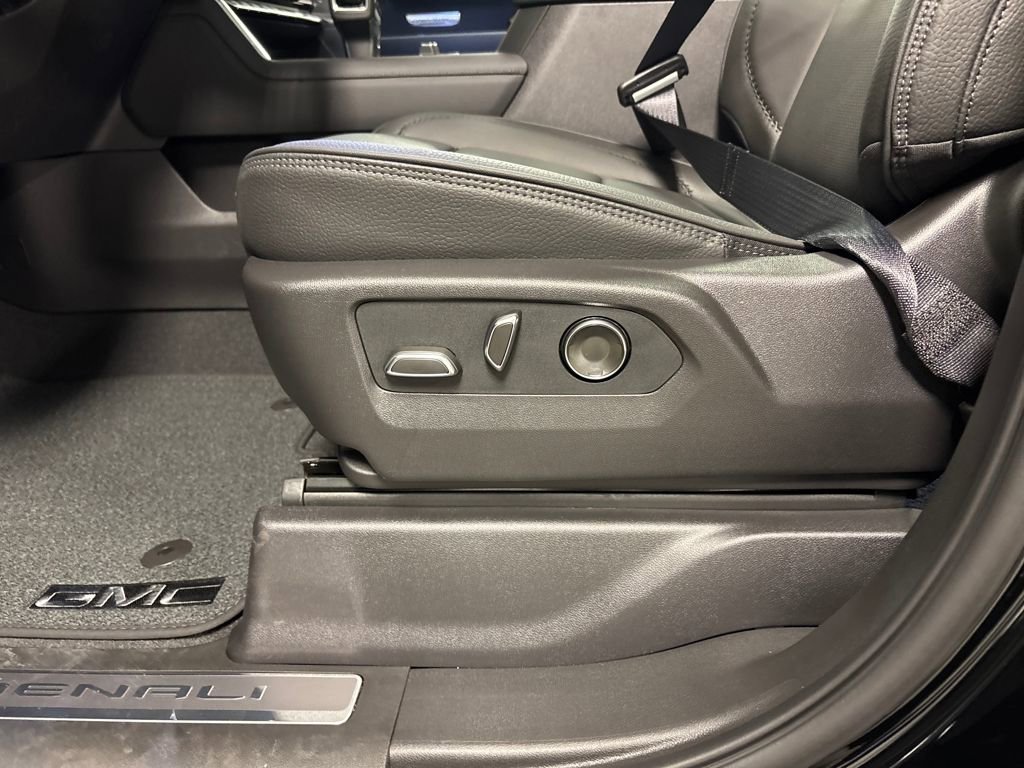 2026 Gmc Sierra 1500 Denali photo 21
