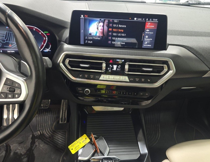 2023 BMW X3 - Image 5