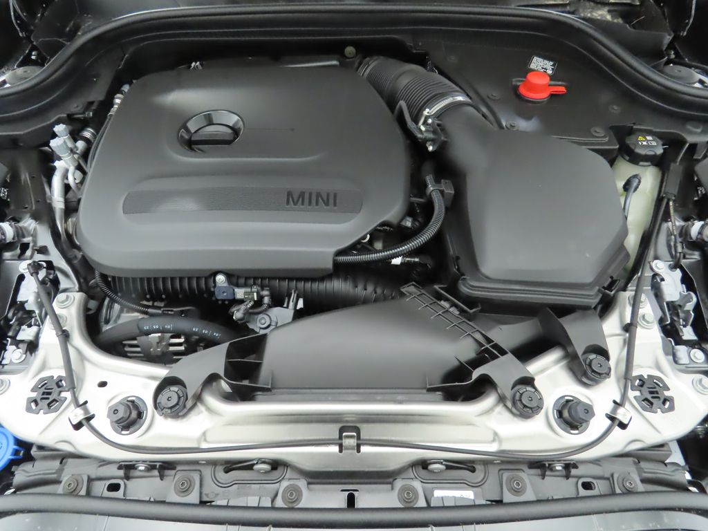 2025 Mini Cooper 4 Door Hardtop S Iconic photo 22