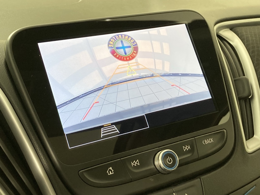2024 Chevrolet Malibu 1LT photo 4