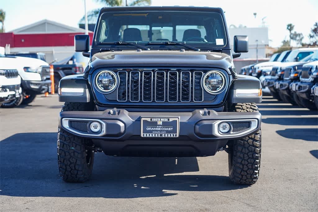 2025 Jeep Gladiator Sport photo 4