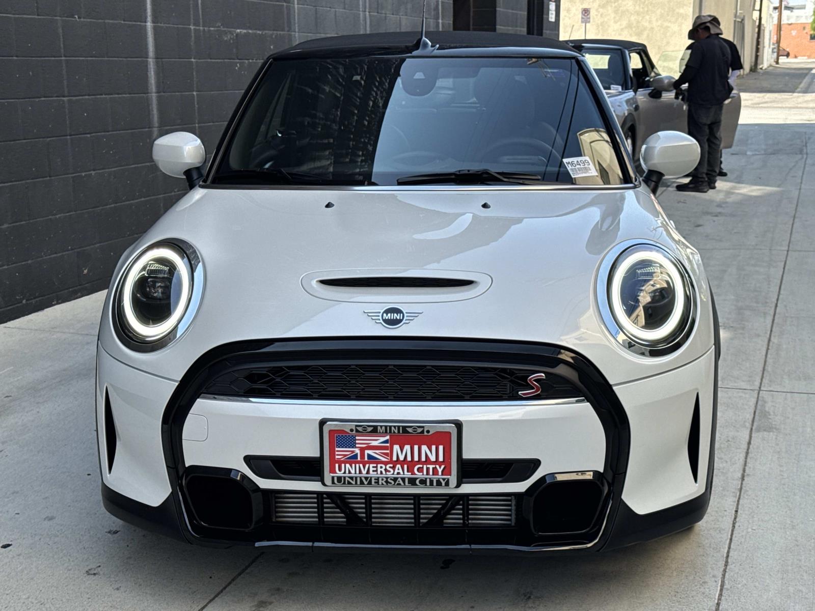 2024 Mini Cooper Convertible S photo 3