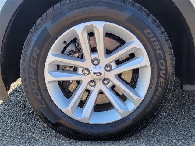 2014 Ford Explorer XLT photo 11