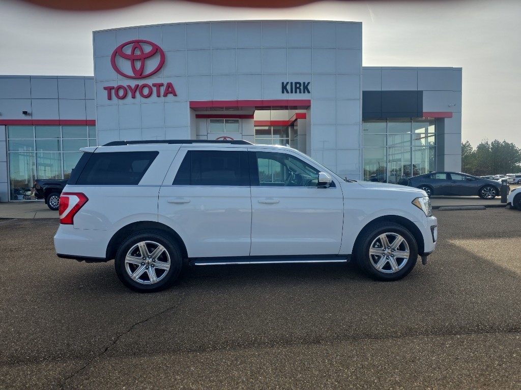 2019 Ford Expedition XLT's photo