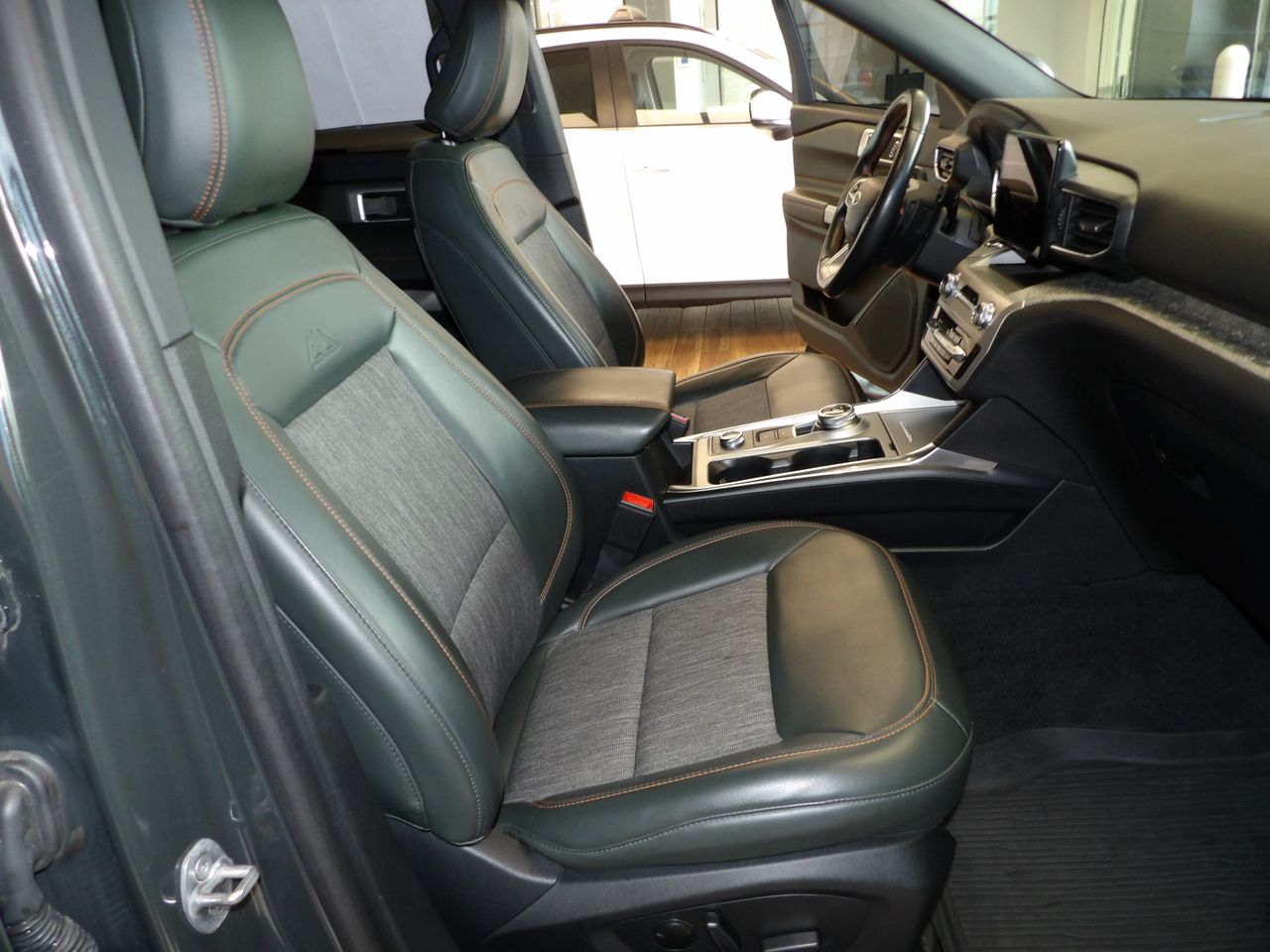 2022 Ford Explorer Timberline photo 15