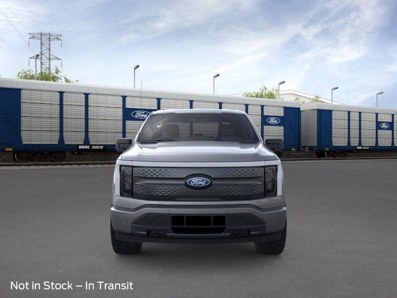 2025 Ford F-150 Lightning XLT photo 6