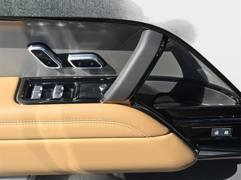 2025 Land Rover Range Rover Sport SE photo 26