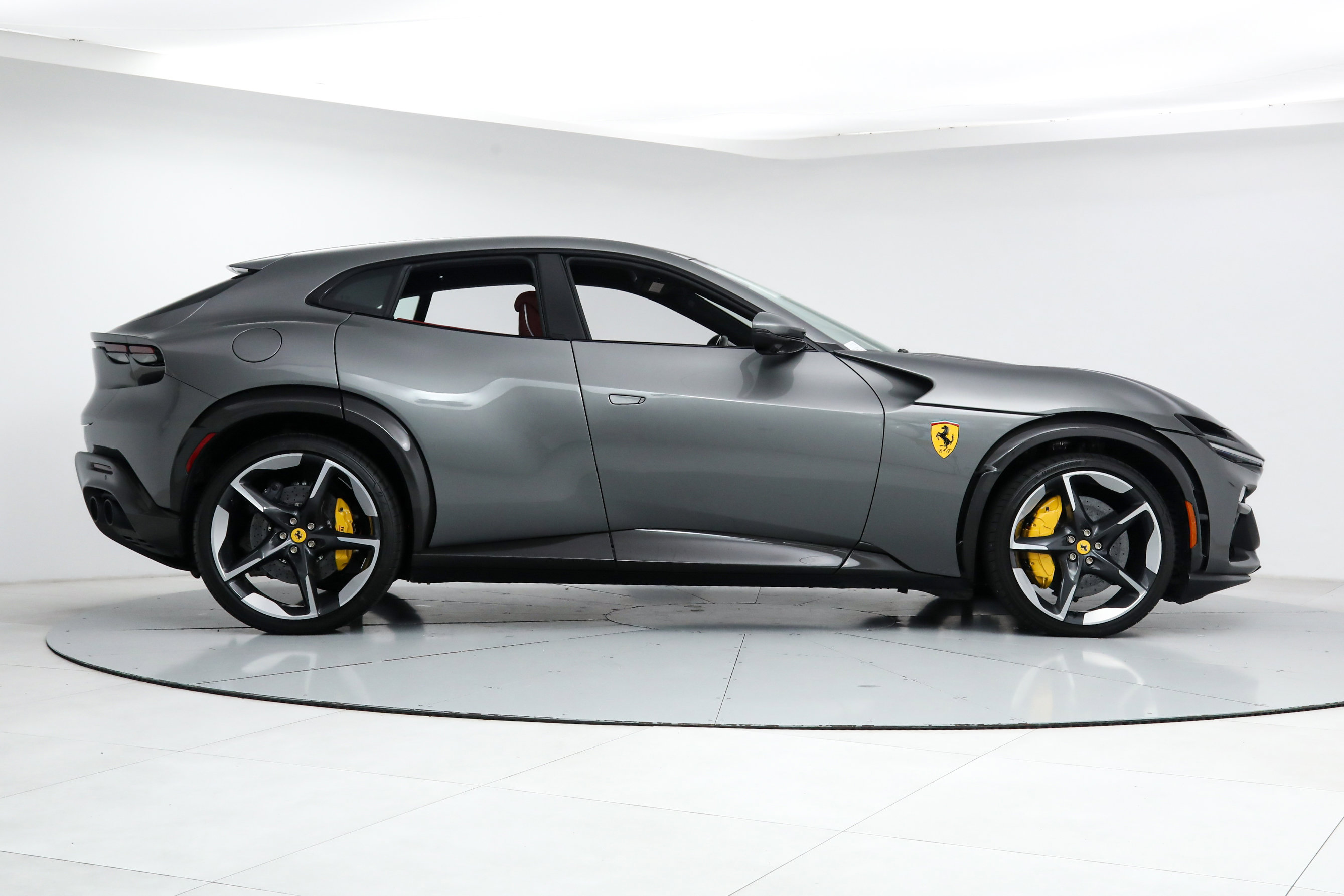 2024 Ferrari Purosangue photo 21