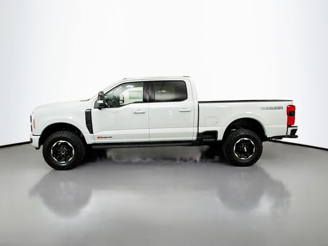 2025 Ford F-350 photo 4