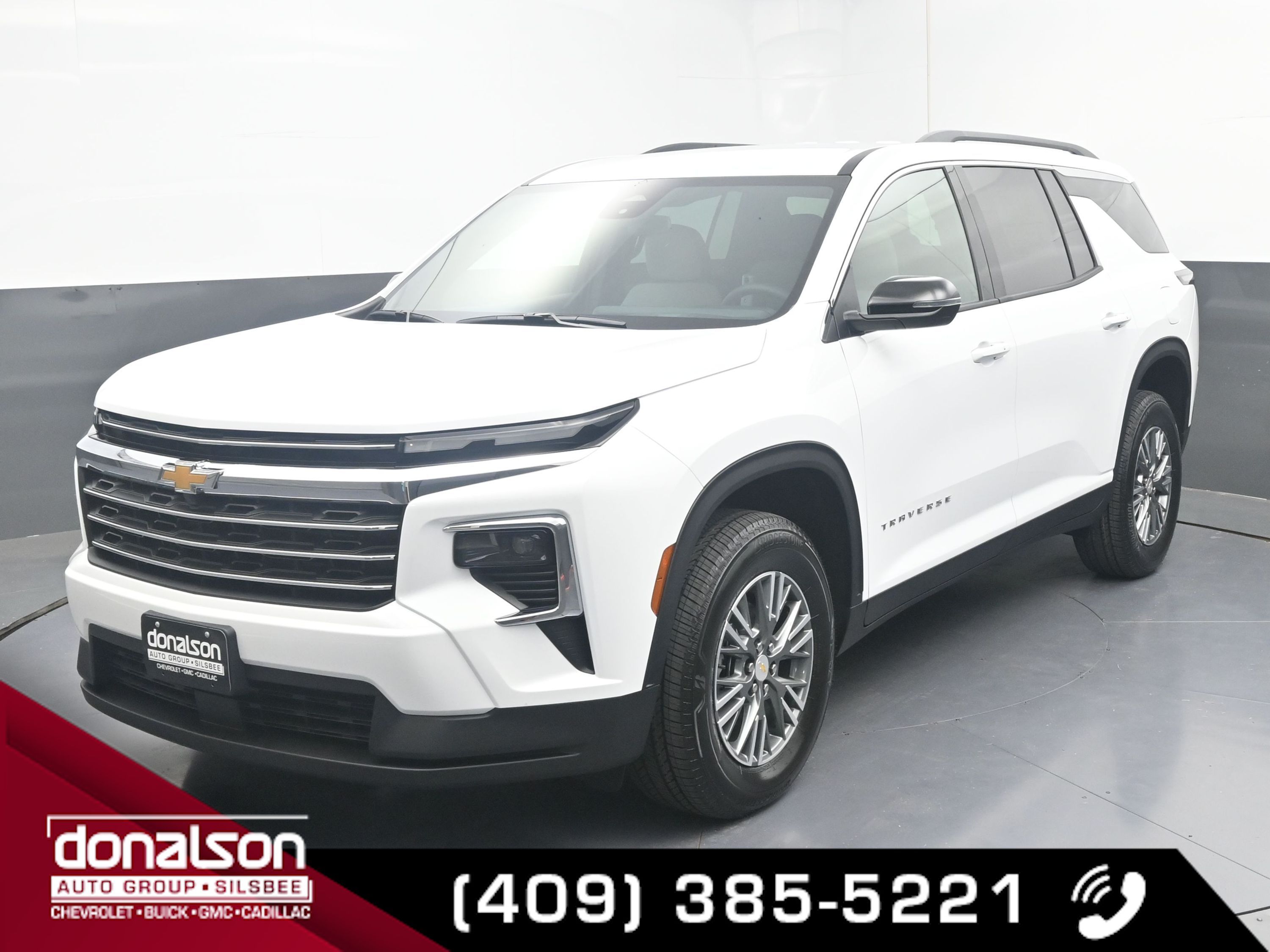 2026 Chevrolet Traverse photo 4