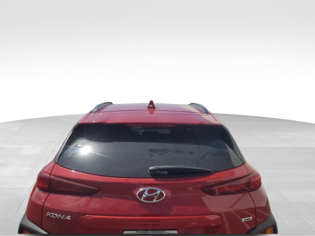 2021 Hyundai Kona SEL Plus photo 4