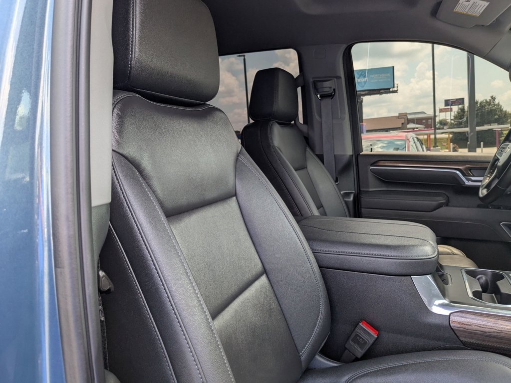 2025 Chevrolet Silverado 3500HD LT photo 20