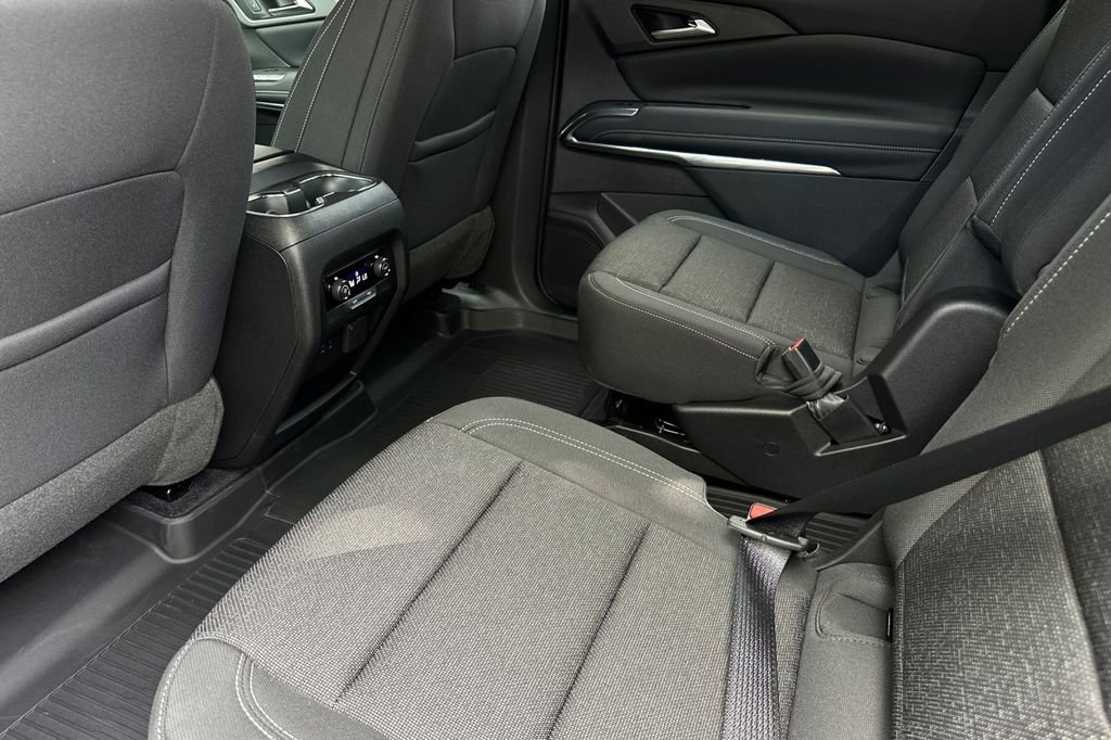 2026 Chevrolet Traverse photo 13