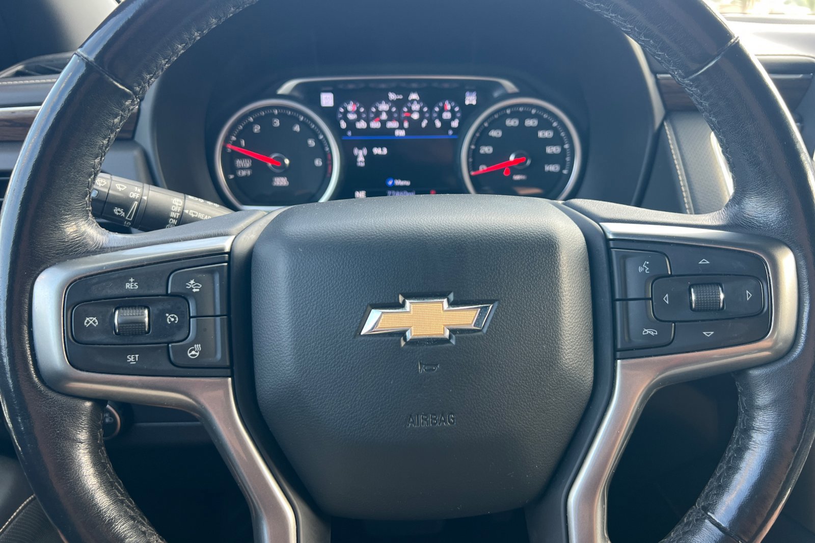 2021 Chevrolet Suburban Premier photo 22