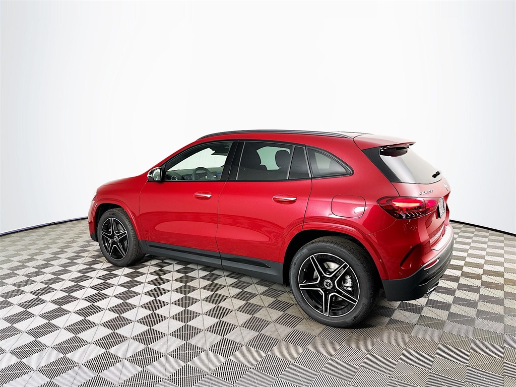 2026 Mercedes Benz GLA 250 4MATIC photo 4