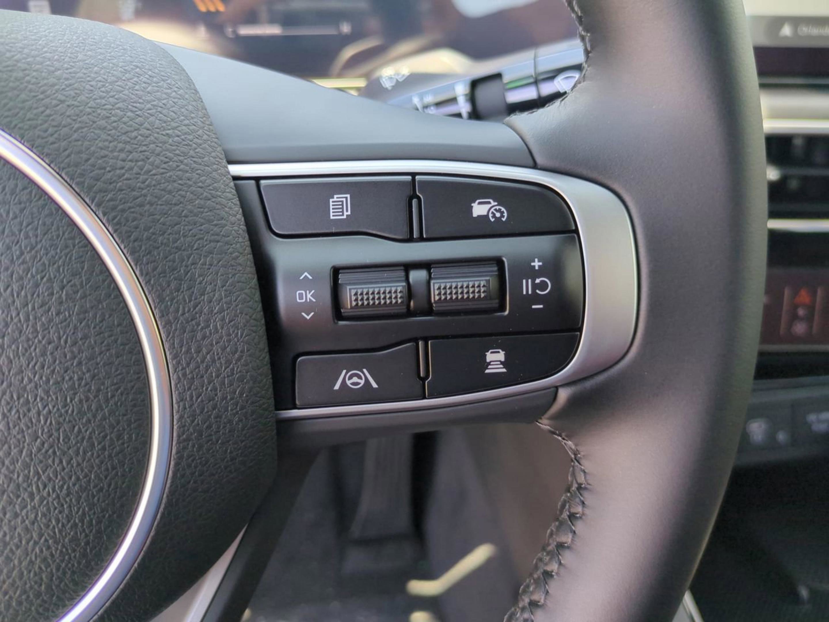 2026 Kia K5 GT-Line photo 16
