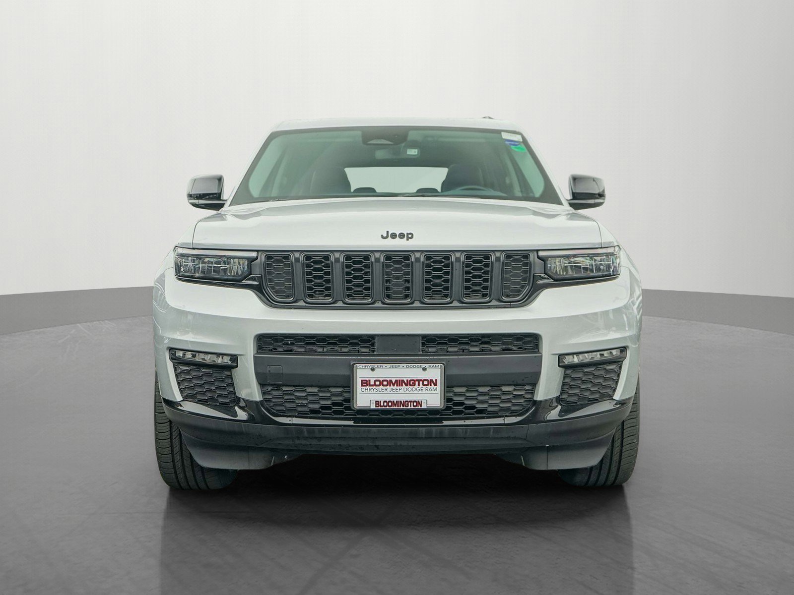 Used 2022 Jeep Grand Cherokee L Limited with VIN 1C4RJKBG2N8565062 for sale in Minneapolis, Minnesota