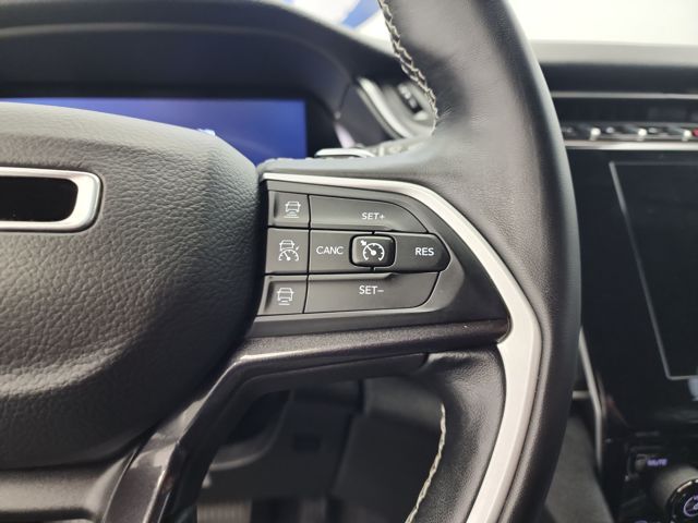 2022 Jeep Grand Cherokee Altitude photo 18