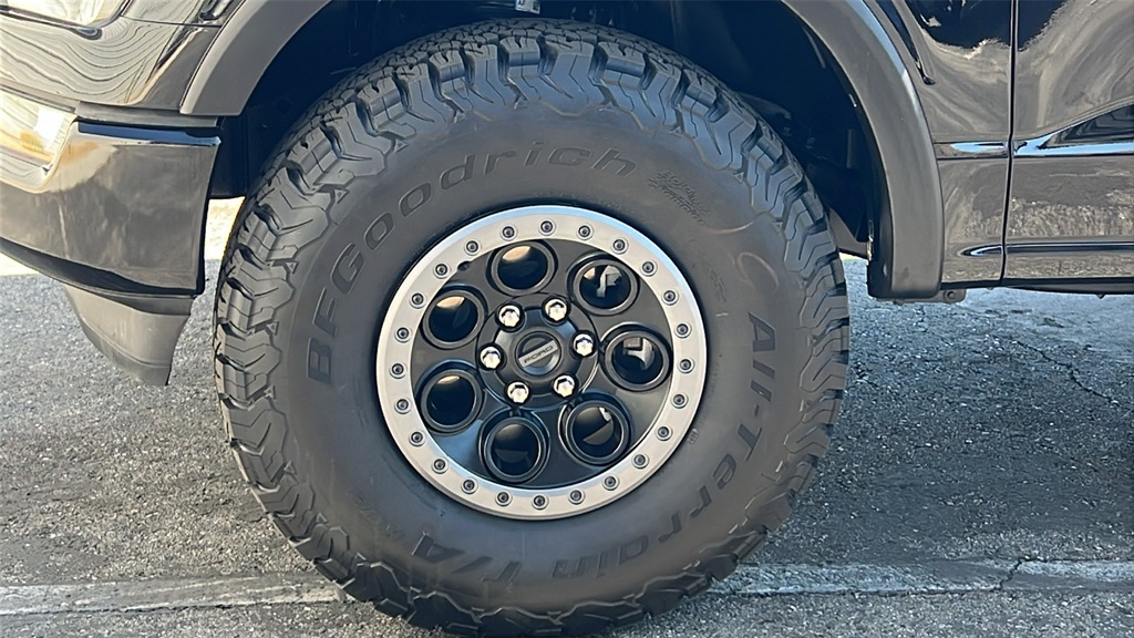 2023 Ford F-150 XL photo 2