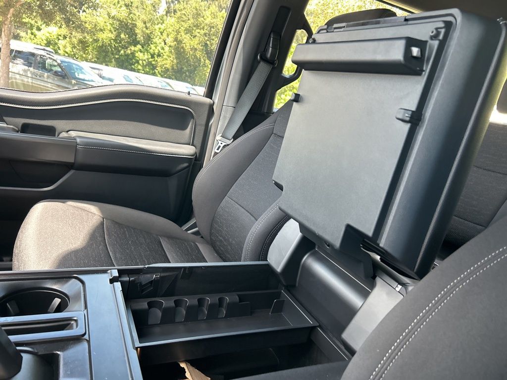 2024 Ford F-150 XLT photo 28