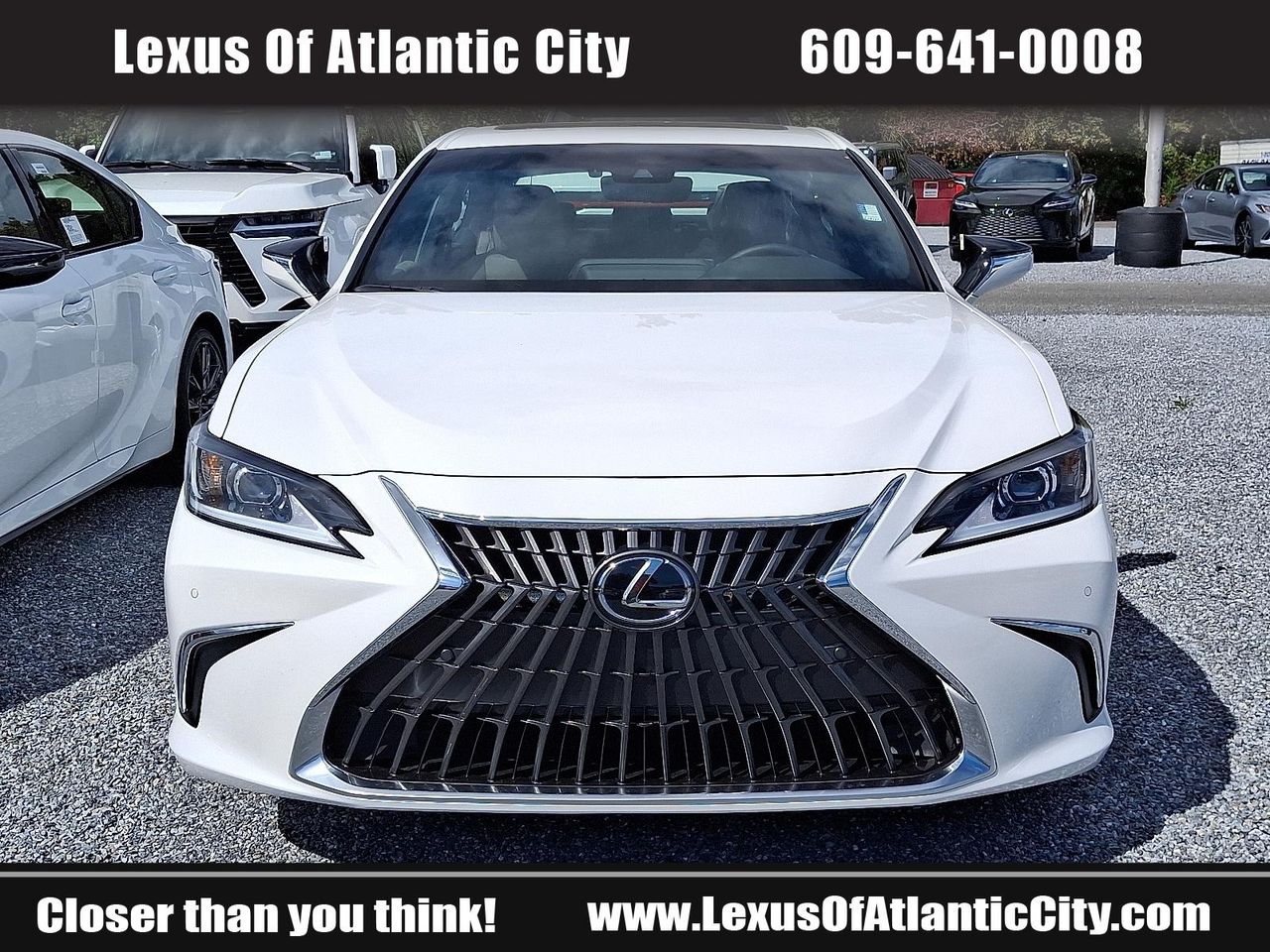 2025 Lexus ES 350 photo 2