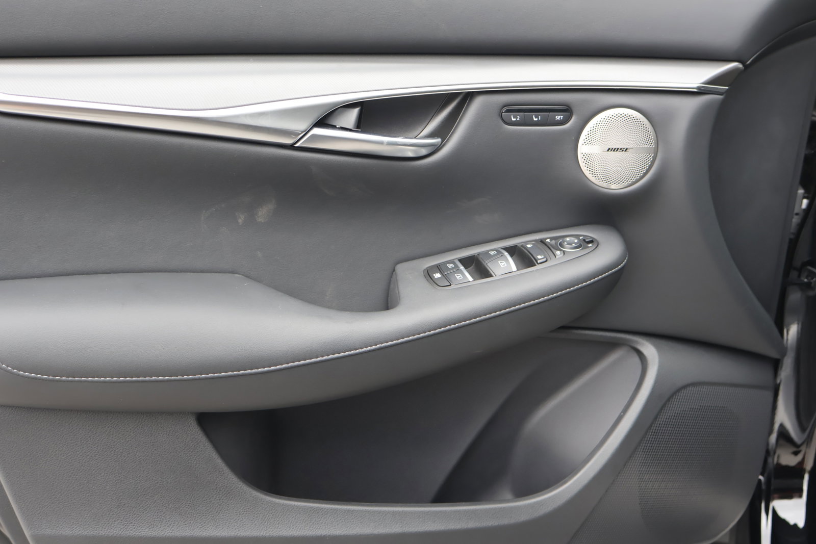 2025 Infiniti QX50 Luxe photo 11
