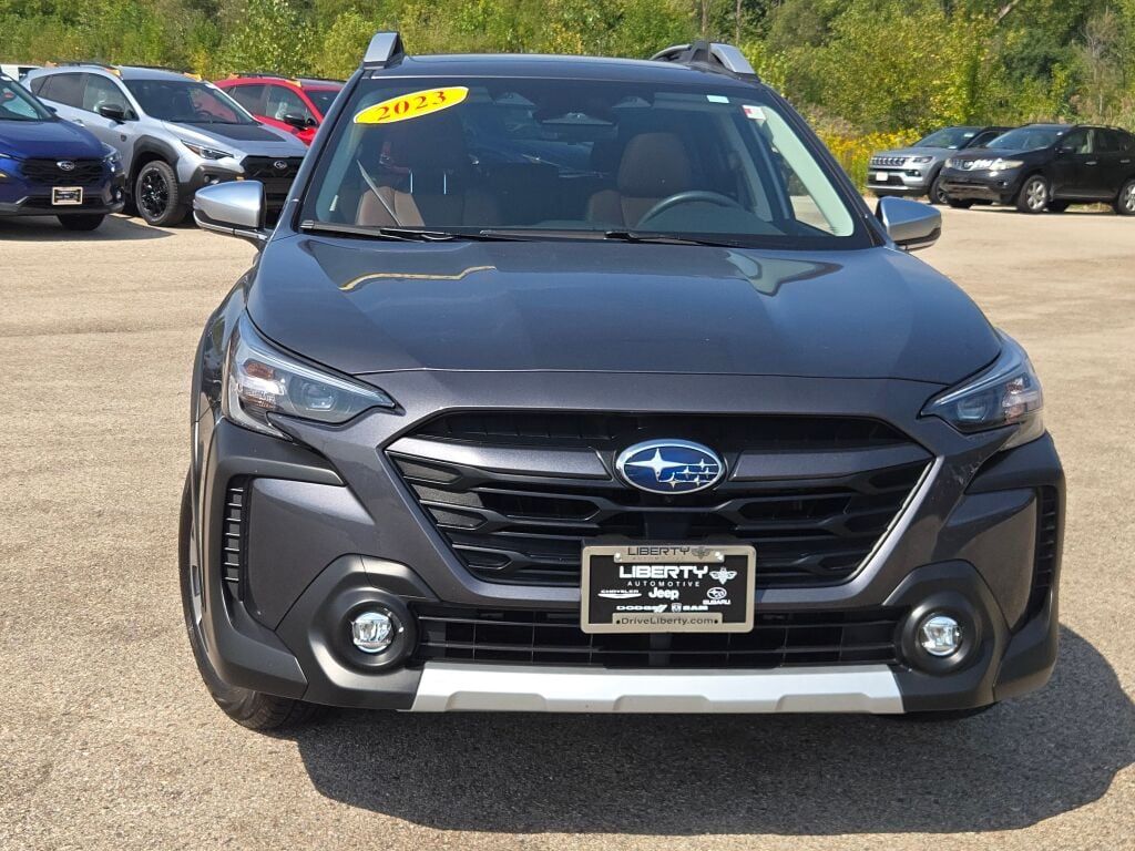 2023 Subaru Outback Touring photo 3