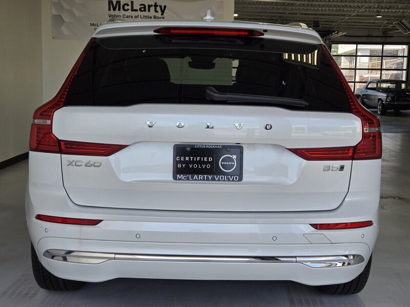 2023 Volvo XC60 B5 Plus photo 4