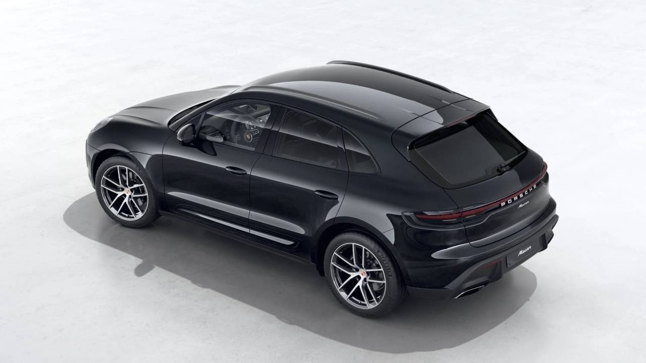 2026 Porsche Macan T photo 3