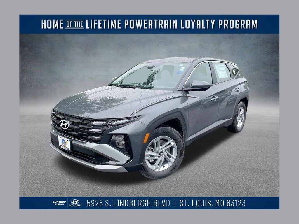 2025 Hyundai Tucson SE's photo