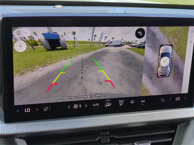 2025 Ford Explorer ST-Line photo 18