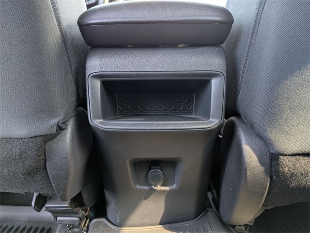 2021 Toyota RAV4 LE photo 13
